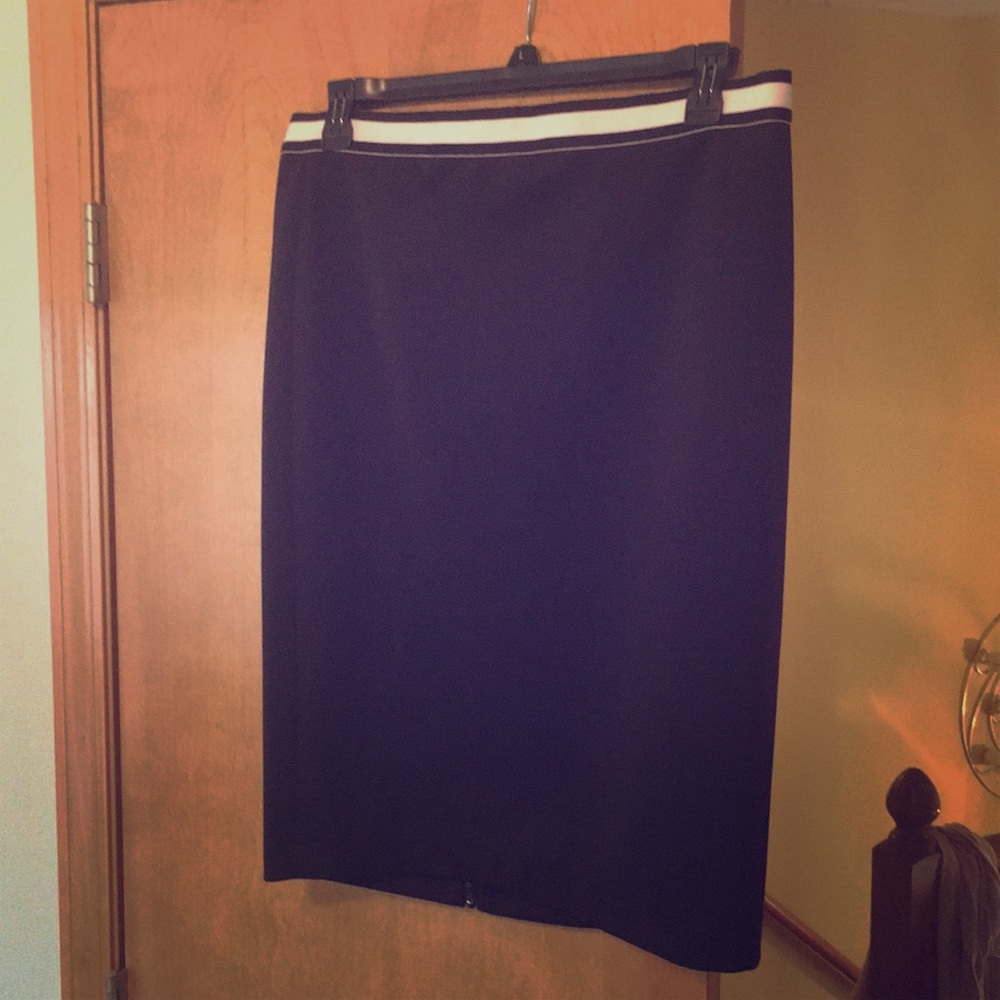 Brand new with tags Vince Camuto black skirt